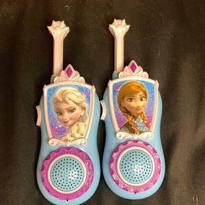 Anna and Elsa walkie talkies
